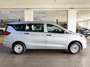 Toyota Rumion 1.5 S - Image 3