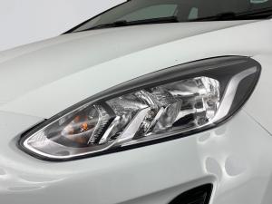 Ford Fiesta 1.0 Ecoboost Trend 5-Door automatic - Image 3