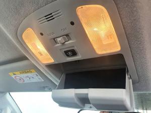 Toyota Hilux 2.4GD-6 single cab 4x4 Raider manual - Image 12