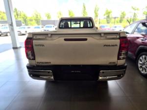 Toyota Hilux 2.4GD-6 single cab 4x4 Raider manual - Image 4