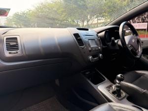 Kia Cerato Koup 1.6T - Image 8