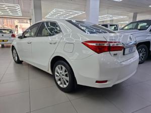 Toyota Corolla 1.8 Exclusive auto - Image 3