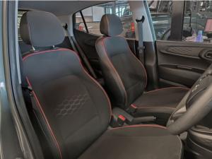 Hyundai Grand i10 1.0 Premium hatch - Image 10