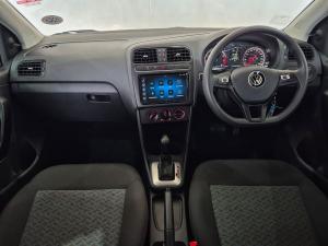 Volkswagen Polo Vivo hatch 1.6 Life - Image 14