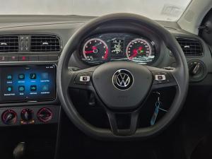 Volkswagen Polo Vivo hatch 1.6 Life - Image 16