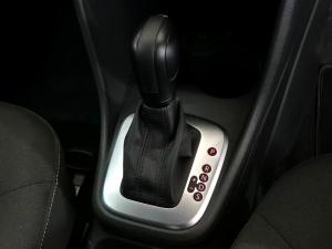 Volkswagen Polo Vivo hatch 1.6 Life - Image 20