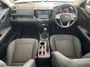 Mahindra XUV300 1.2T W6 - Image 10