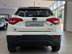 Mahindra XUV300 1.2T W6 - Image 5