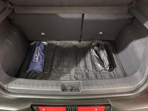 Nissan Magnite 1.0 Visia auto - Image 13
