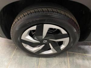 Nissan Magnite 1.0 Visia auto - Image 18
