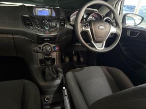 Ford Fiesta 5-door 1.0T Trend - Image 10