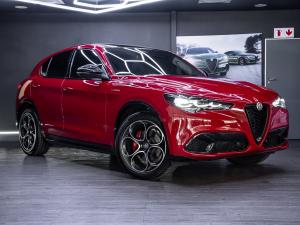 Alfa Romeo Stelvio 2.0T Veloce Q4 - Image 2