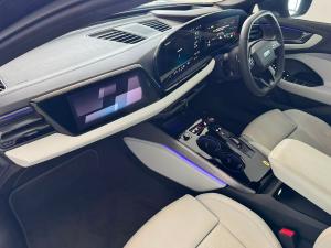 Audi A5 sedan TFSI S line Black - Image 22
