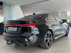 Audi A5 sedan TFSI S line Black - Image 5