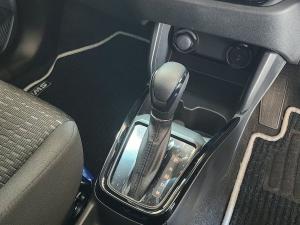 Suzuki Swift 1.2 GLX auto - Image 22