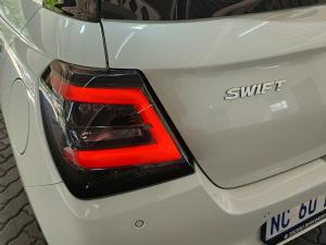 Suzuki Swift 1.2 GLX auto - Image 23