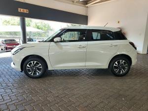 Suzuki Swift 1.2 GLX auto - Image 5