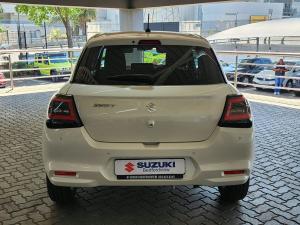 Suzuki Swift 1.2 GLX auto - Image 7