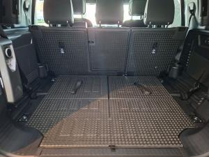 Land Rover Defender 110 D350 X-Dynamic HSE - Image 10
