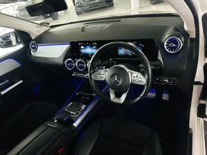 Mercedes-Benz B-Class B200 AMG Line - Image 4