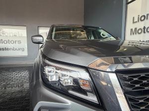 Nissan Navara 2.5DDTi double cab LE Plus 4x4 - Image 5