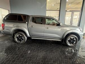 Nissan Navara 2.5DDTi double cab LE Plus 4x4 - Image 8