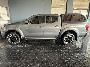 Nissan Navara 2.5DDTi double cab LE Plus 4x4 - Image 9