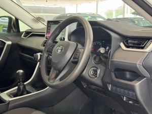 Toyota RAV4 2.0 GX - Image 10