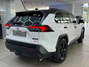 Toyota RAV4 2.0 GX - Image 5