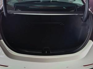 Mercedes-Benz C-Class C200 Avantgarde - Image 16
