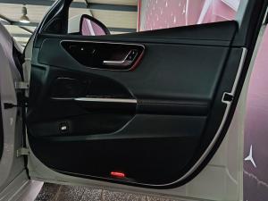 Mercedes-Benz C-Class C200 Avantgarde - Image 9