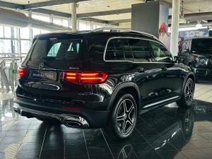 Mercedes-Benz GLB GLB220d 4Matic Progressive - Image 2