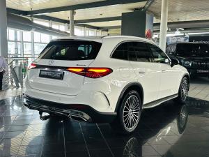 Mercedes-Benz GLC GLC300d 4Matic Avantgarde - Image 2
