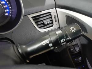 Hyundai Elantra 1.6 Premium - Image 17