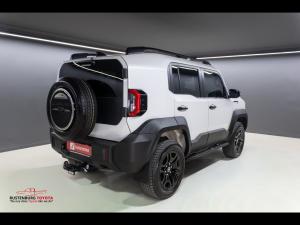 Toyota Land Cruiser FJ 2.7 4x4 VX - Image 2