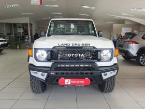 Toyota Land Cruiser 79 2.8GD-6 single cab auto - Image 4