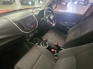 Toyota Vitz 1.0 XR manual - Image 7