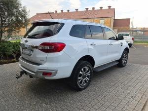 Ford Everest 3.2TDCi 4WD XLT - Image 2