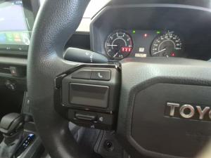 Toyota Hilux 2.8GD-6 double cab SRX 4x4 - Image 9