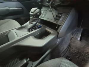 Toyota Hilux 2.8GD-6 double cab SRX 4x4 - Image 12