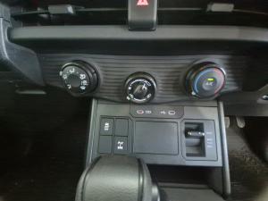 Toyota Hilux 2.8GD-6 double cab SRX 4x4 - Image 15