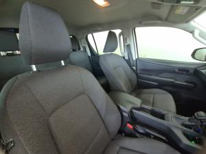 Toyota Hilux 2.8GD-6 double cab SRX 4x4 - Image 16