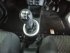 Toyota Vitz 1.0 XR manual - Image 12