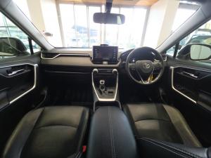 Toyota RAV4 2.0 GX auto - Image 6