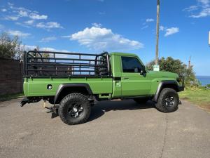 Toyota Land Cruiser 79 2.8GD-6 single cab auto - Image 3