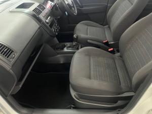 Volkswagen Polo Vivo hatch 1.4 Trendline - Image 7