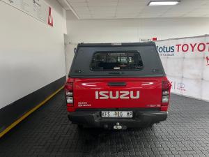 Isuzu D-Max 300 3.0TD double cab Hi-Ride auto - Image 5
