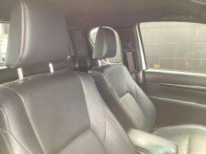 Toyota Hilux 2.8GD-6 Xtra cab 4x4 Legend 50 auto - Image 16