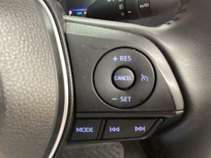 Toyota Corolla Cross 1.8 Hybrid XS - Image 10