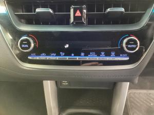 Toyota Corolla Cross 1.8 Hybrid XS - Image 16